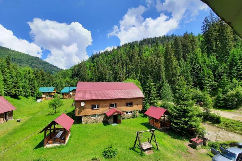 Номер 6 Садиба У Ані Synevyrs'ka Polyana Ngoại thất bức ảnh